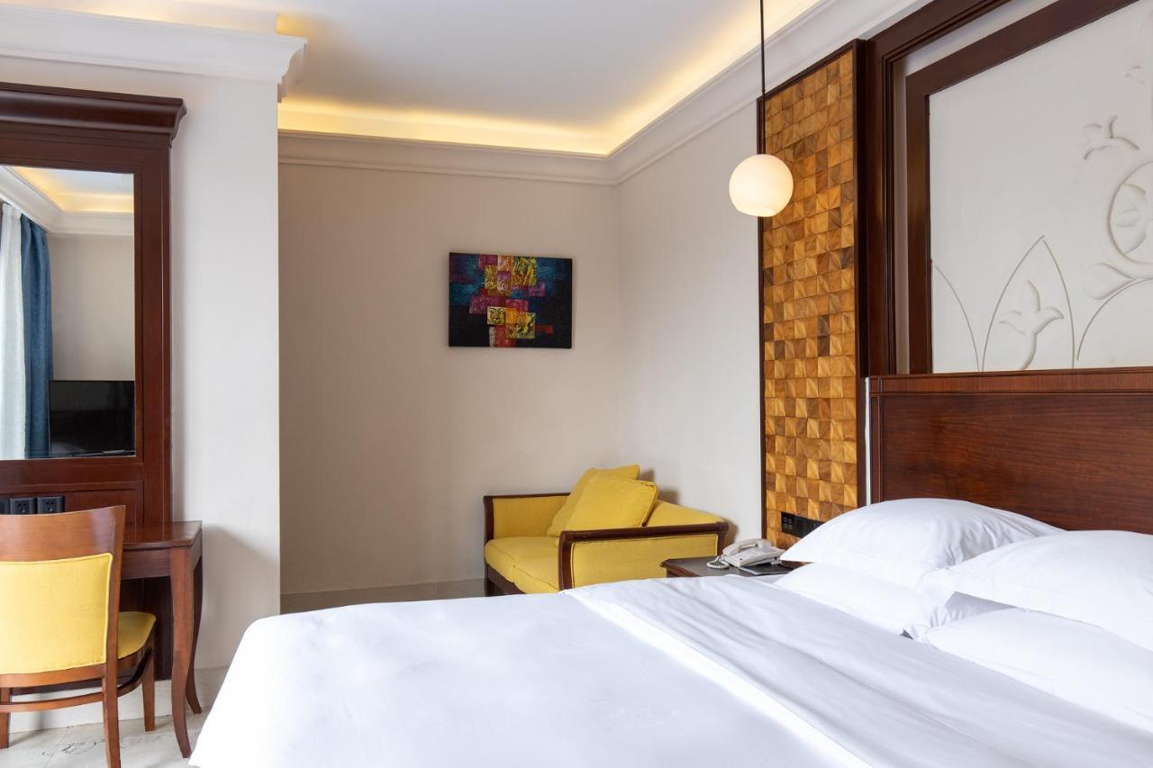 Pullman Sanya Yalong Bay Villas & Resort Exterior photo