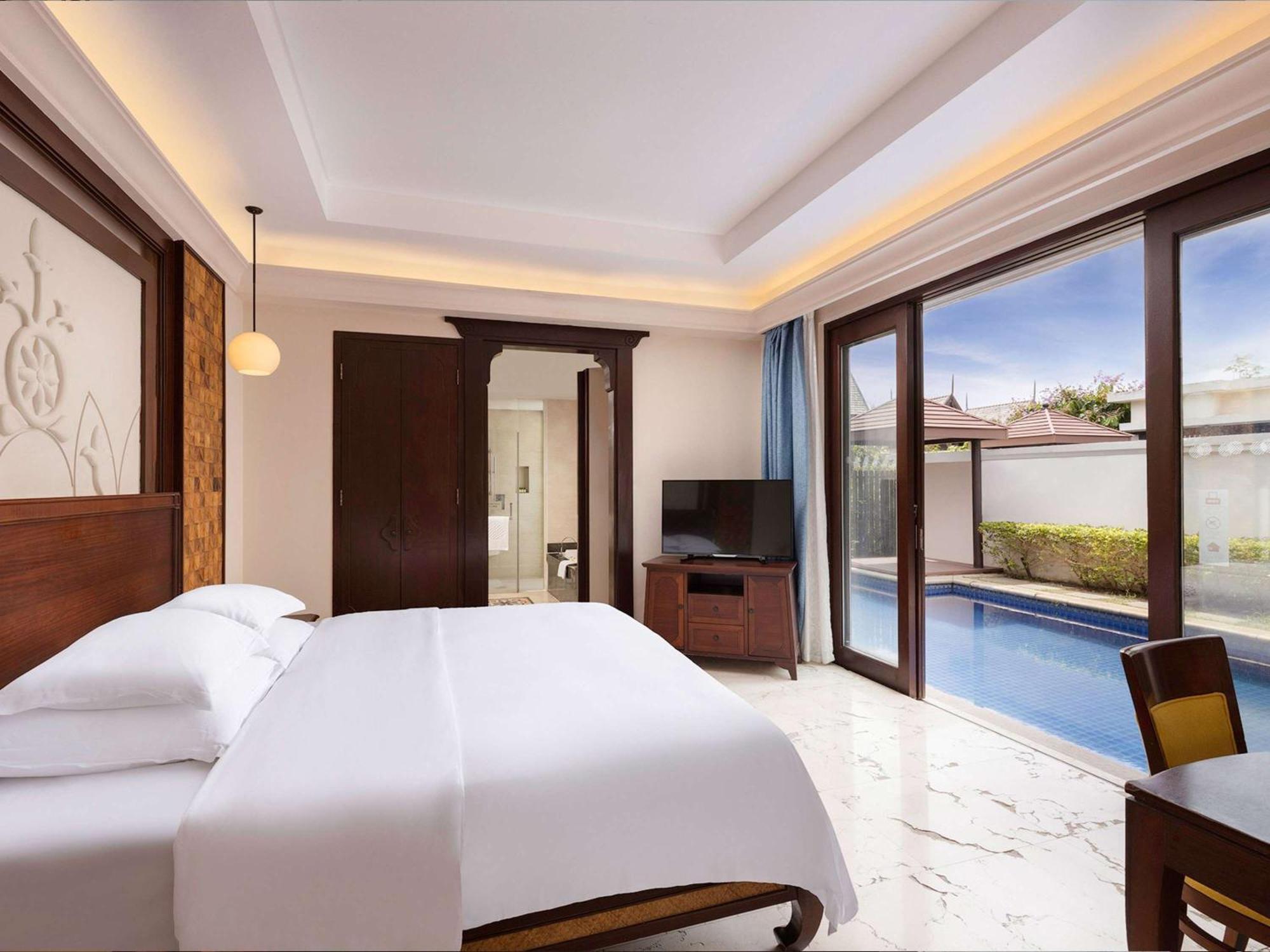Pullman Sanya Yalong Bay Villas & Resort Exterior photo