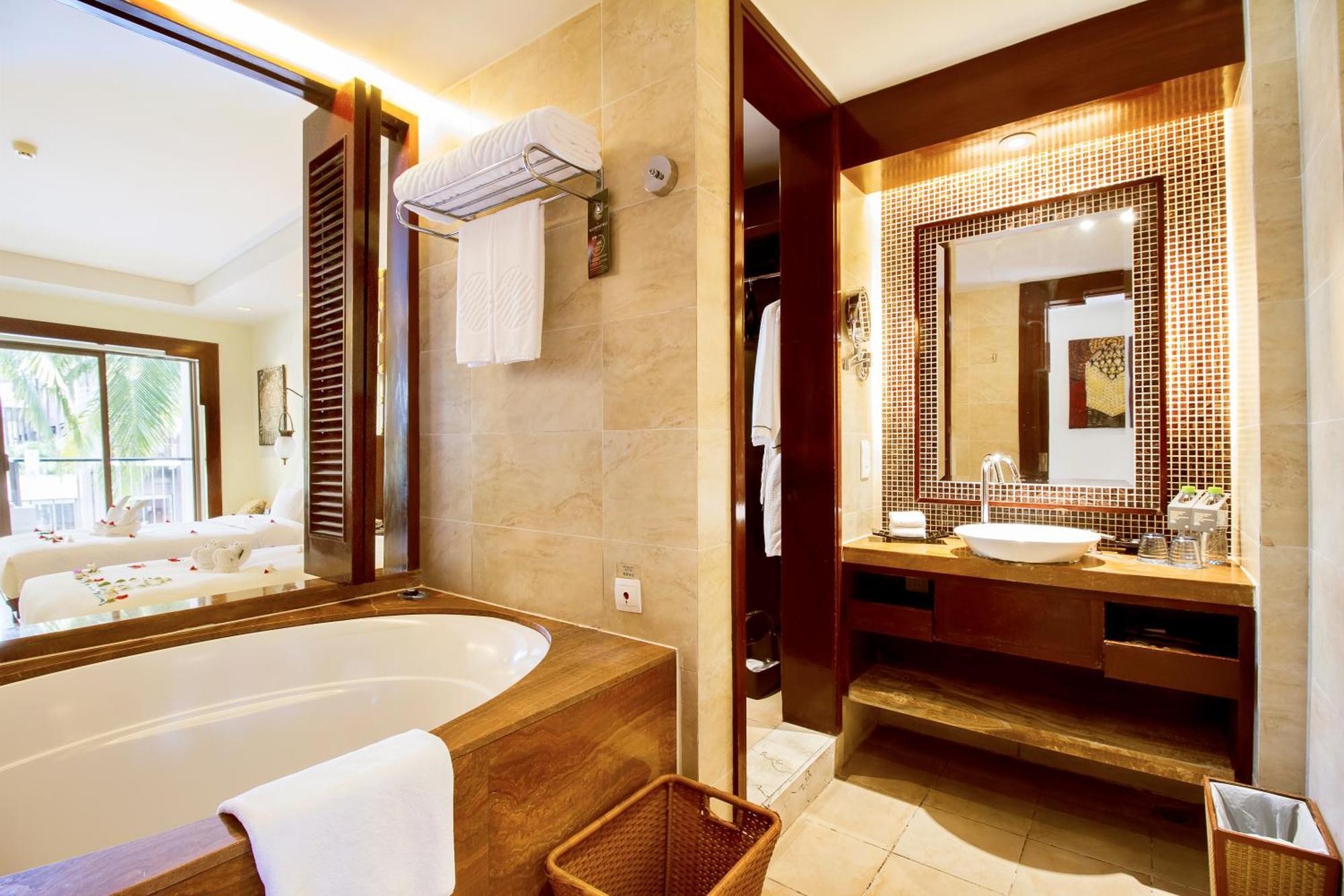Pullman Sanya Yalong Bay Villas & Resort Exterior photo